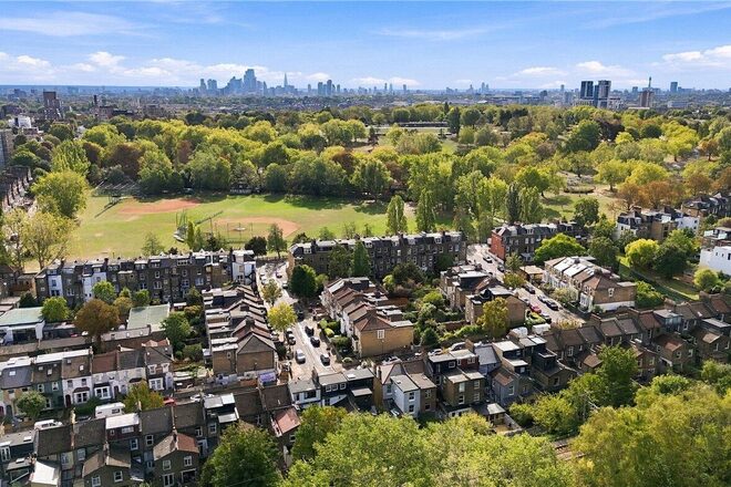 Lothair Road North, London, N4