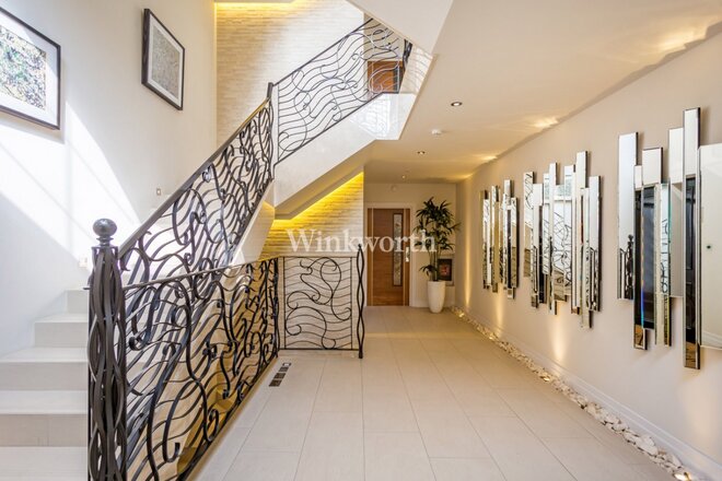 Bayview House, Enfield, EN2