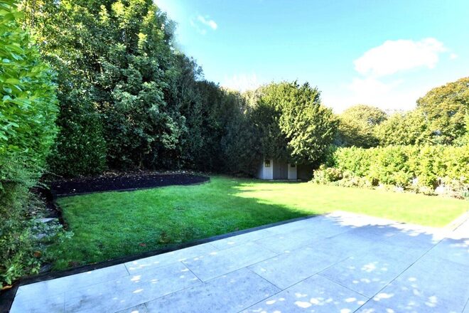 Fiddicroft Avenue, Surrey, SM7