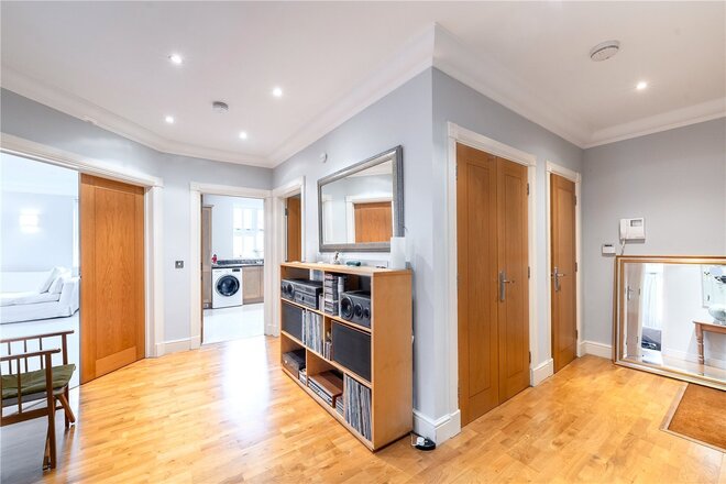 Ascent House, Weybridge, KT13