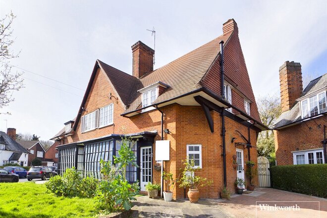 Goldsmith Lane, Kingsbury, NW9