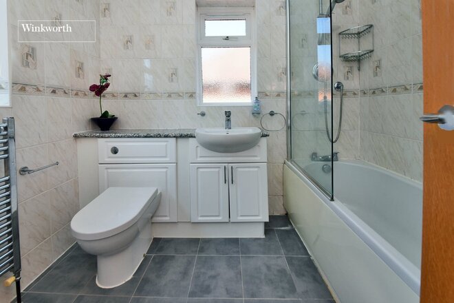 Sandy Lane, Sutton, SM2