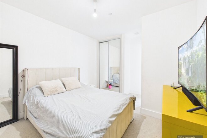 Lyon Road, Harrow, HA1