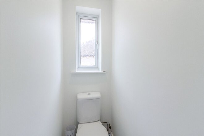 Oaklands Drive, Northampton, NN3