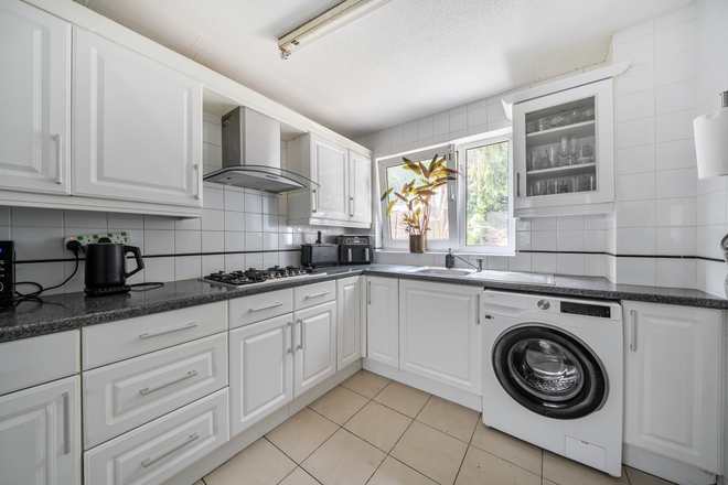 Beadnell Road, London, SE23
