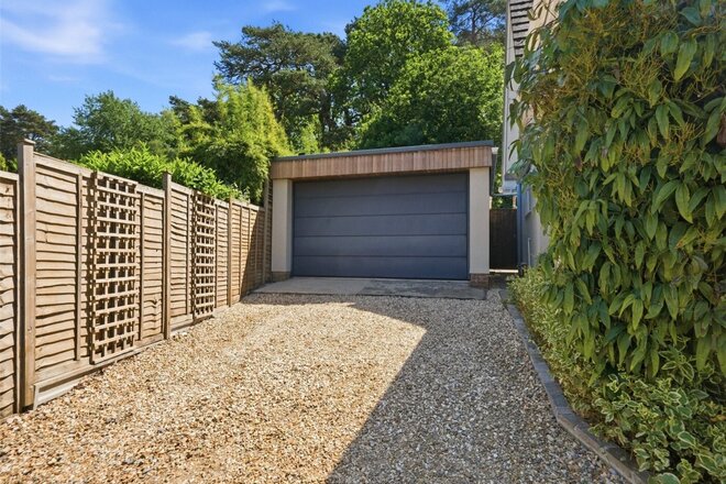 Lonnen Road, Wimborne, BH21