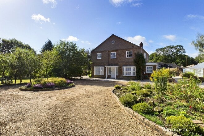 Dog Kennel Lane, Chorleywood, WD3