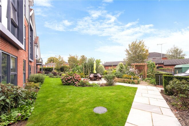 Duttons Road, Hampshire, SO51