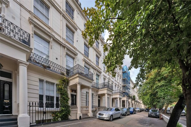 Clifton Gardens, London, W9