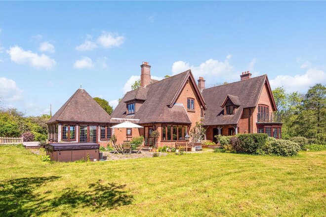 Flexford Road, Near Winchester, SO52