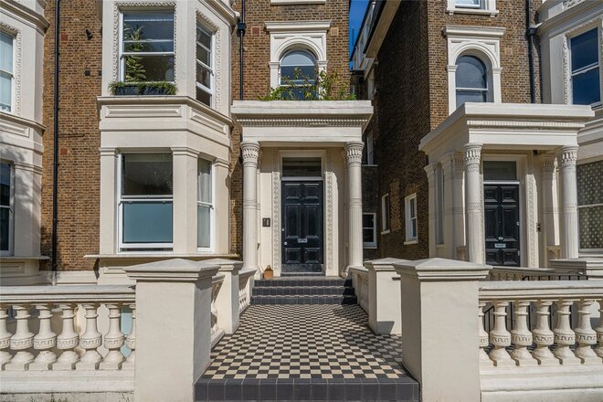 Randolph Crescent, London, W9