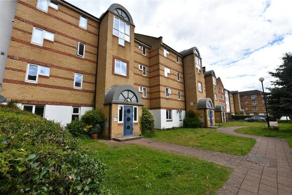 Dunnage Crescent, London, SE16