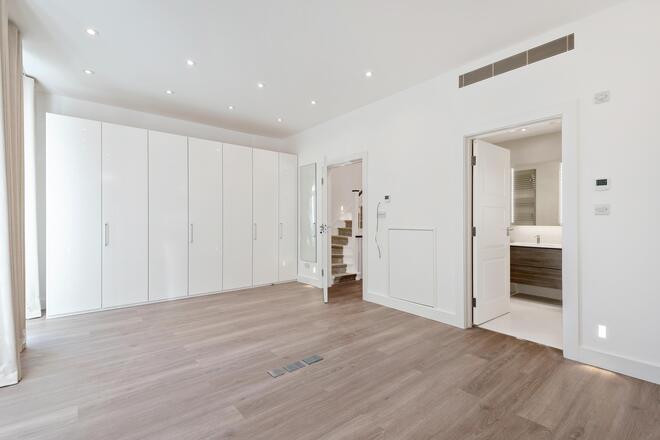Middlefield, London, NW8