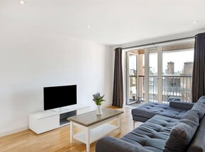 Battersea Park Road, UK, SW11