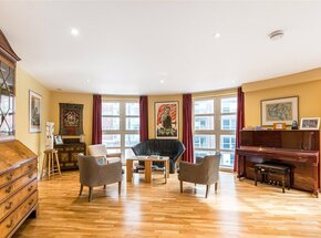 Moreton Street, London, SW1V