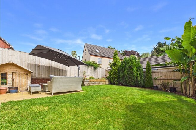 Greystone Walk, Devon, EX15