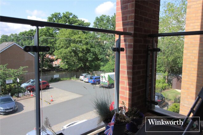Studio Way, Hertfordshire, WD6