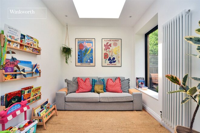 Sandringham Road, Worcester Park, KT4