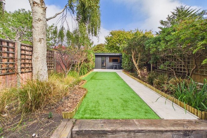 Tolworth Park Road, Surbiton, KT6