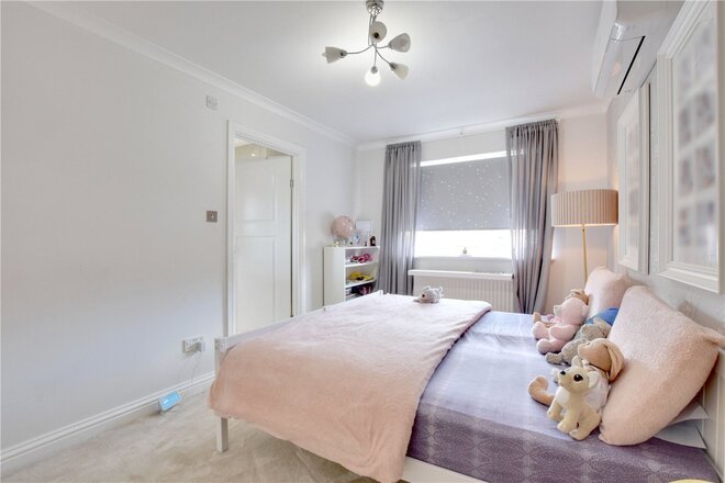 Crosier Close, Blackheath, SE3