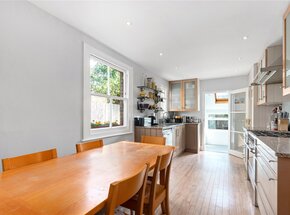 Thurlby Rd, London, SE27