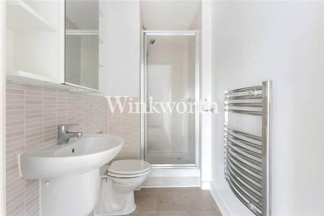 Arc Court, London, N11