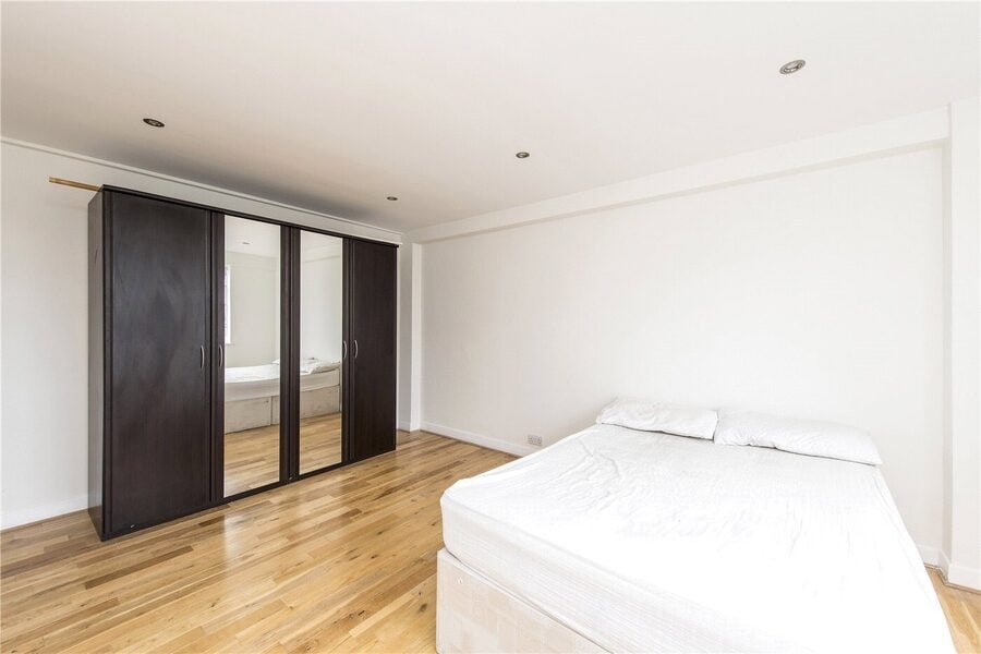 Main Bedroom