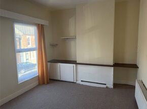 Wycliffe Road, First Floor Flat, Abington, NN1