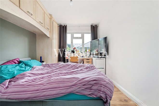 Castleview Close, London, N4