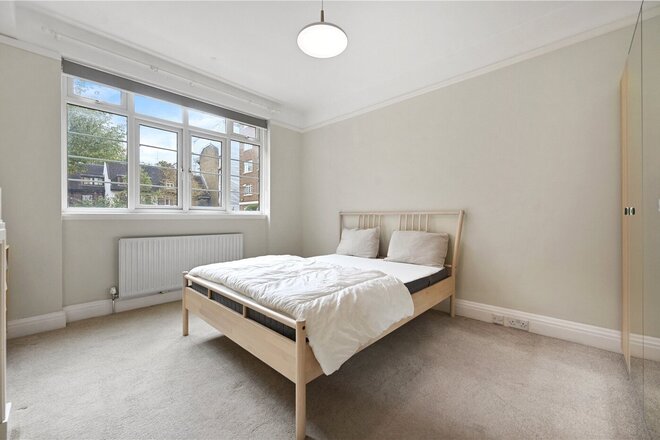 Chatsworth Court, Kensington, W8
