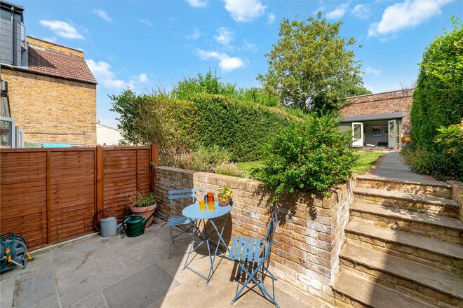 Auckland Hill, London, SE27