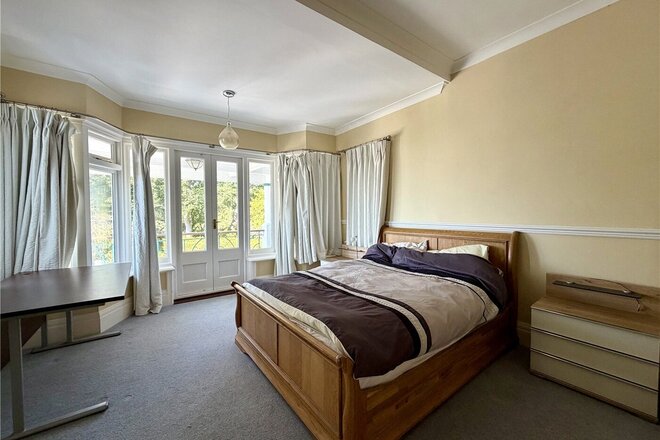 West Overcliff Drive, Dorset, BH4