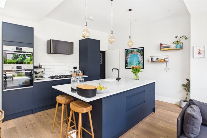 Fawnbrake Avenue, London, SE24