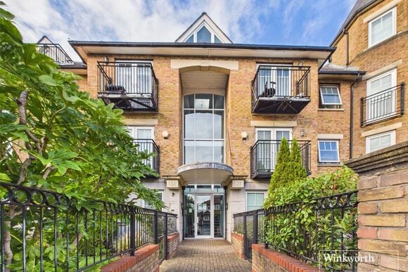 Finchley Lane, London, NW4