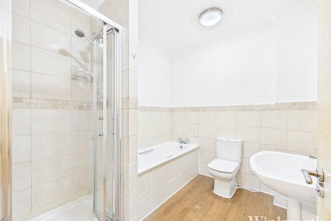 Drayton Green Road, London, W13