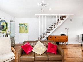 Canbury Mews, London, SE26