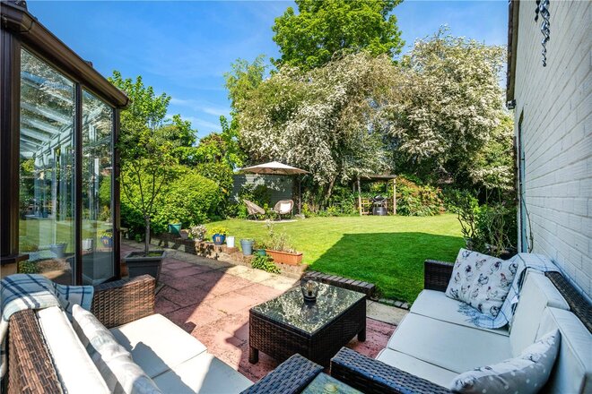 Saxon Way, Bourne, PE10