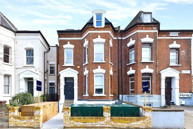 Mount Pleasant Lane, London, E5