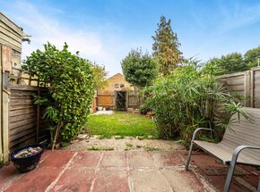 Barfreston Way, London, SE20