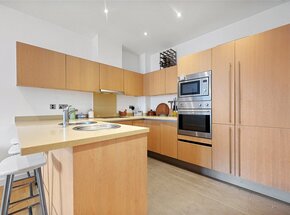 Bromyard Avenue, London, W3