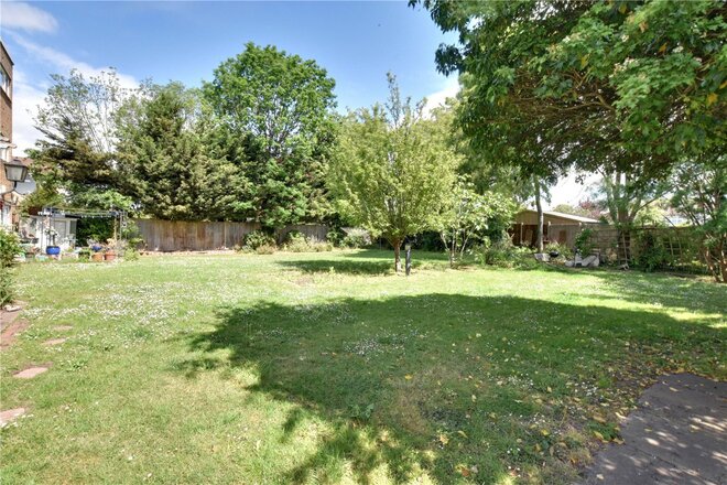 Burnt Ash Hill, Lee, SE12