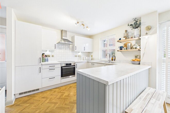 Canberra Crescent, Devon, EX16
