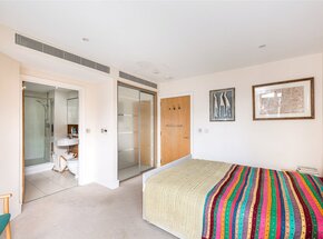 Moreton Street, London, SW1V