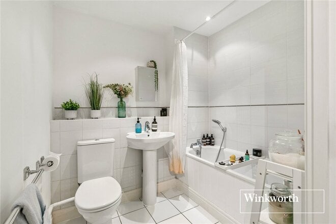 Shillingford Close, London, NW7