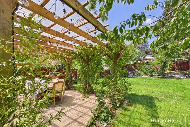 Birchwood Court, Edgware, HA8
