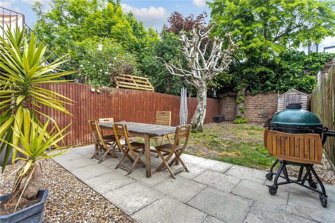 Cricketfield Road, London, E5