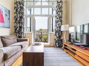 Dorey House, High Street, Middlesex, TW8