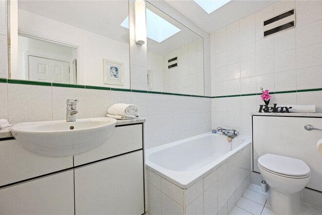 Garrick Street, London, WC2E