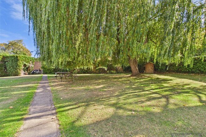 Lovelace Road, Surbiton, KT6