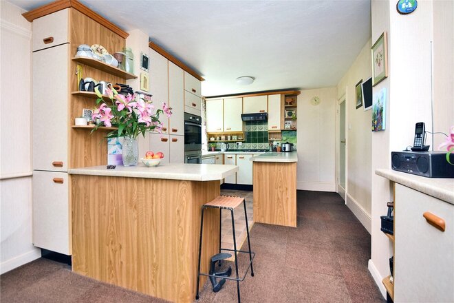 Lackford Road, Coulsdon, CR5